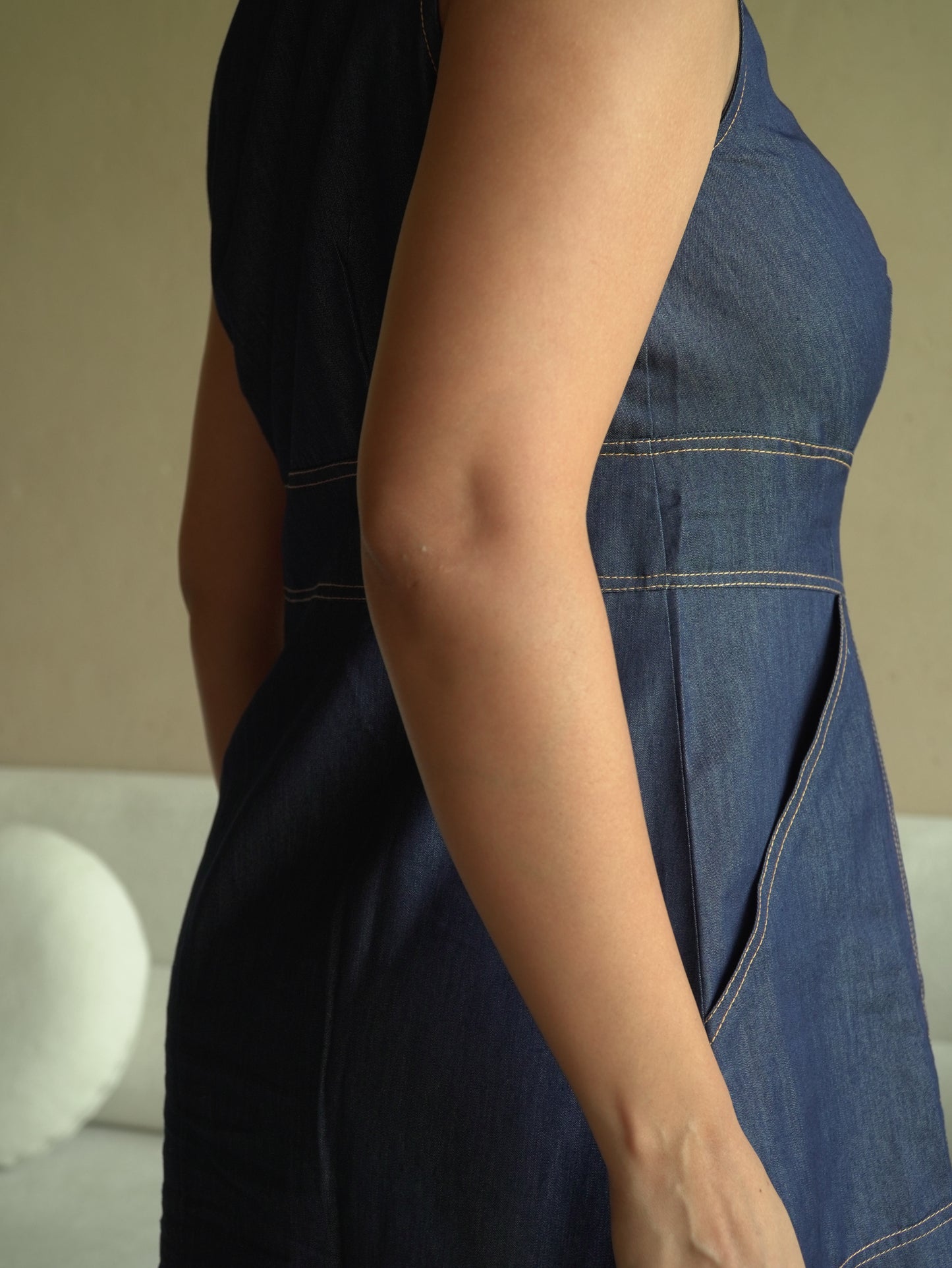 VINTAGE 80'S VNECK LINE LONG DRESS